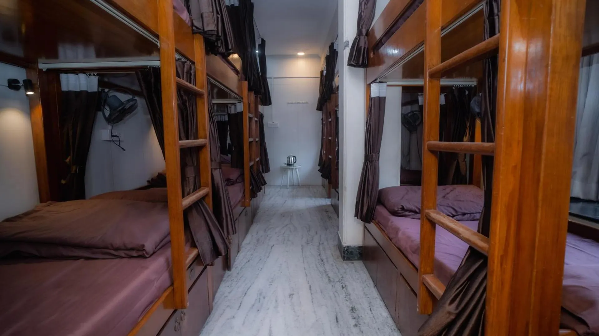 Hostel Pearl Courtyard Dormitory Varanasi