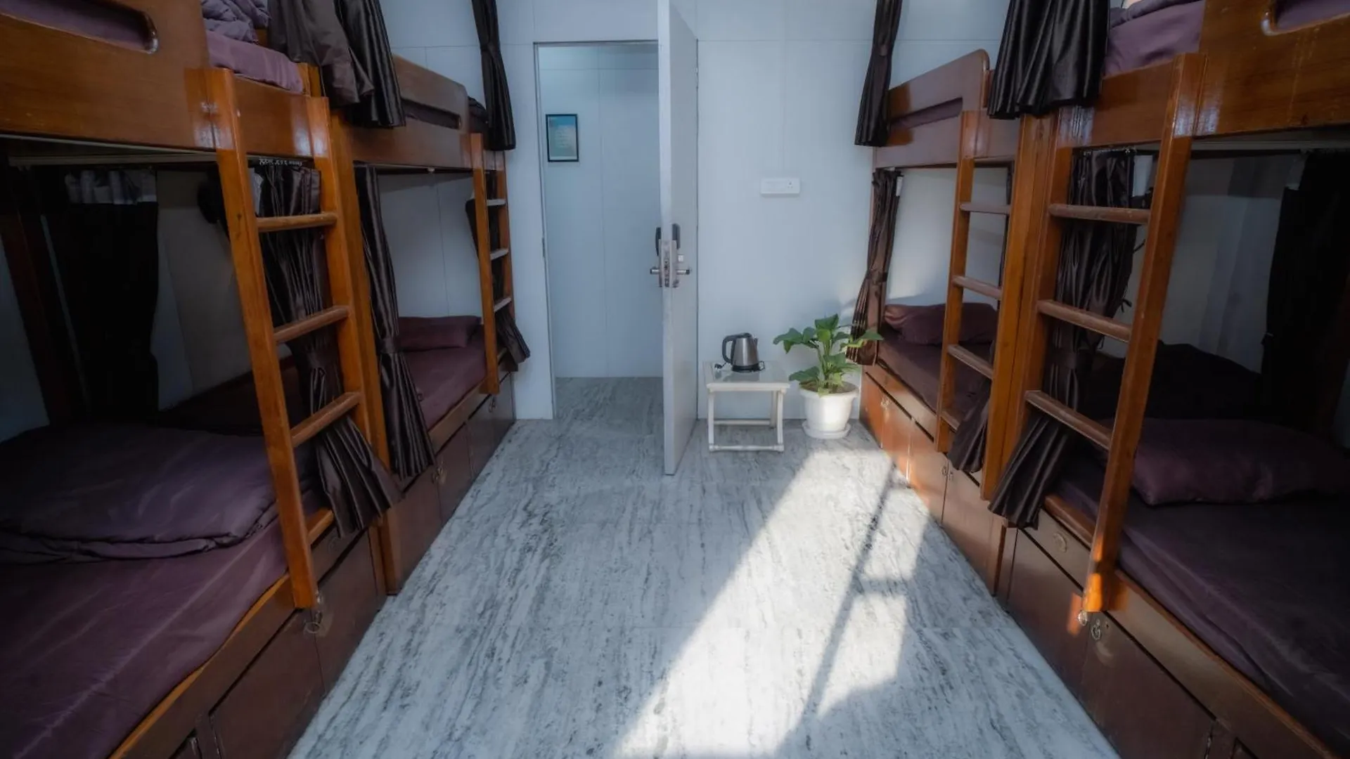 Hostel Pearl Courtyard Dormitory Varanasi