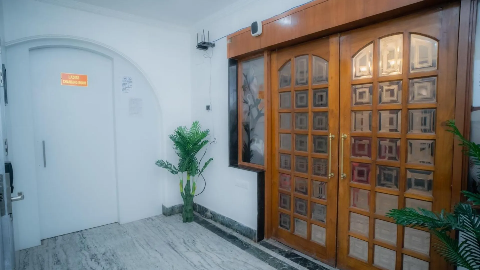 Hostel Pearl Courtyard Dormitory Varanasi Hindistan