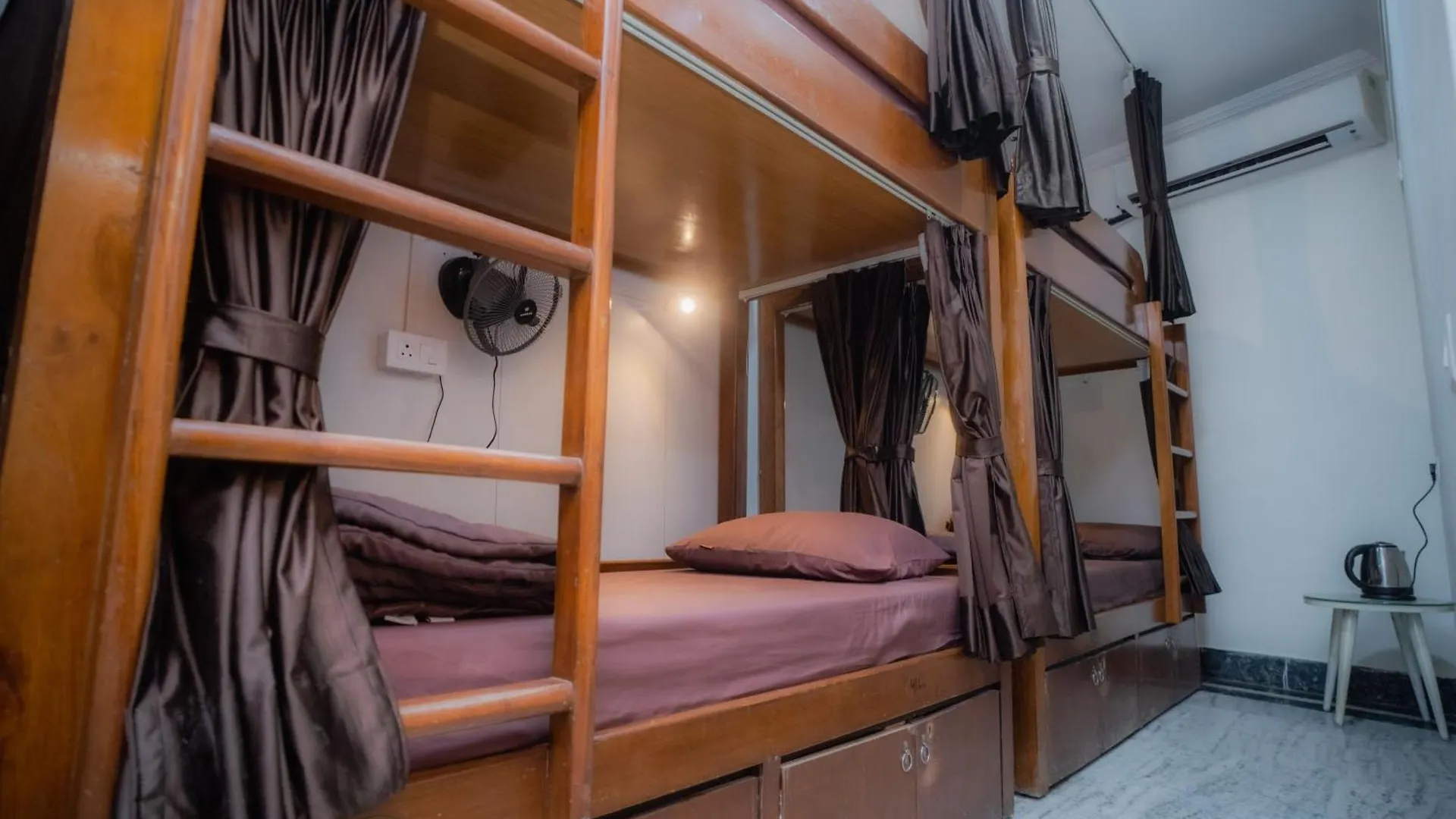 Pearl Courtyard Dormitory Varanasi