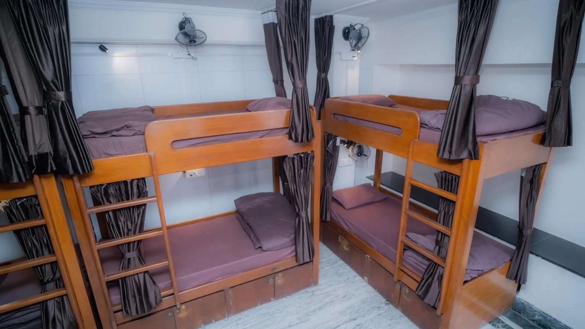 Hostel Pearl Courtyard Dormitory Varanasi