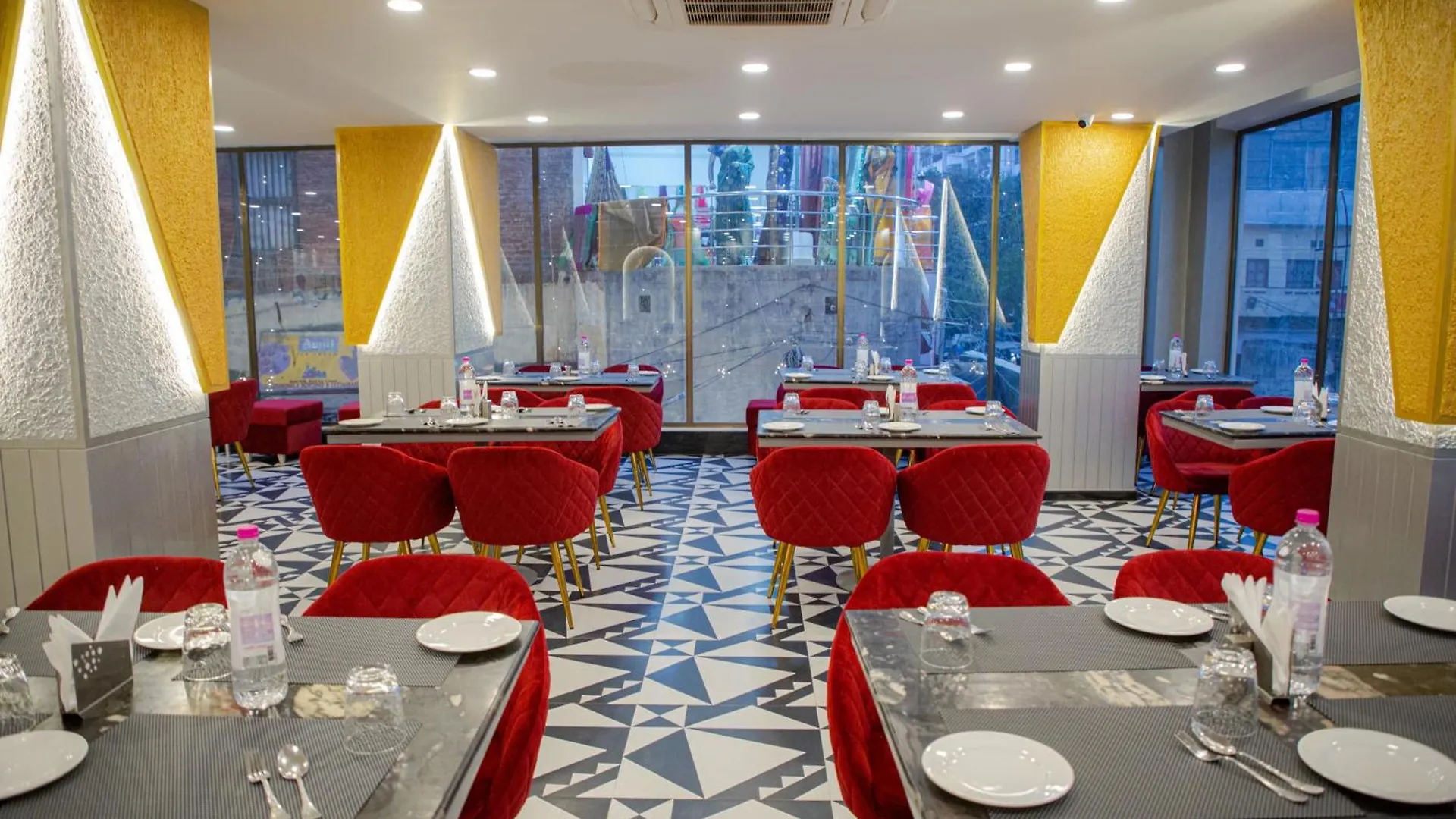 Hostel Pearl Courtyard Dormitory Varanasi