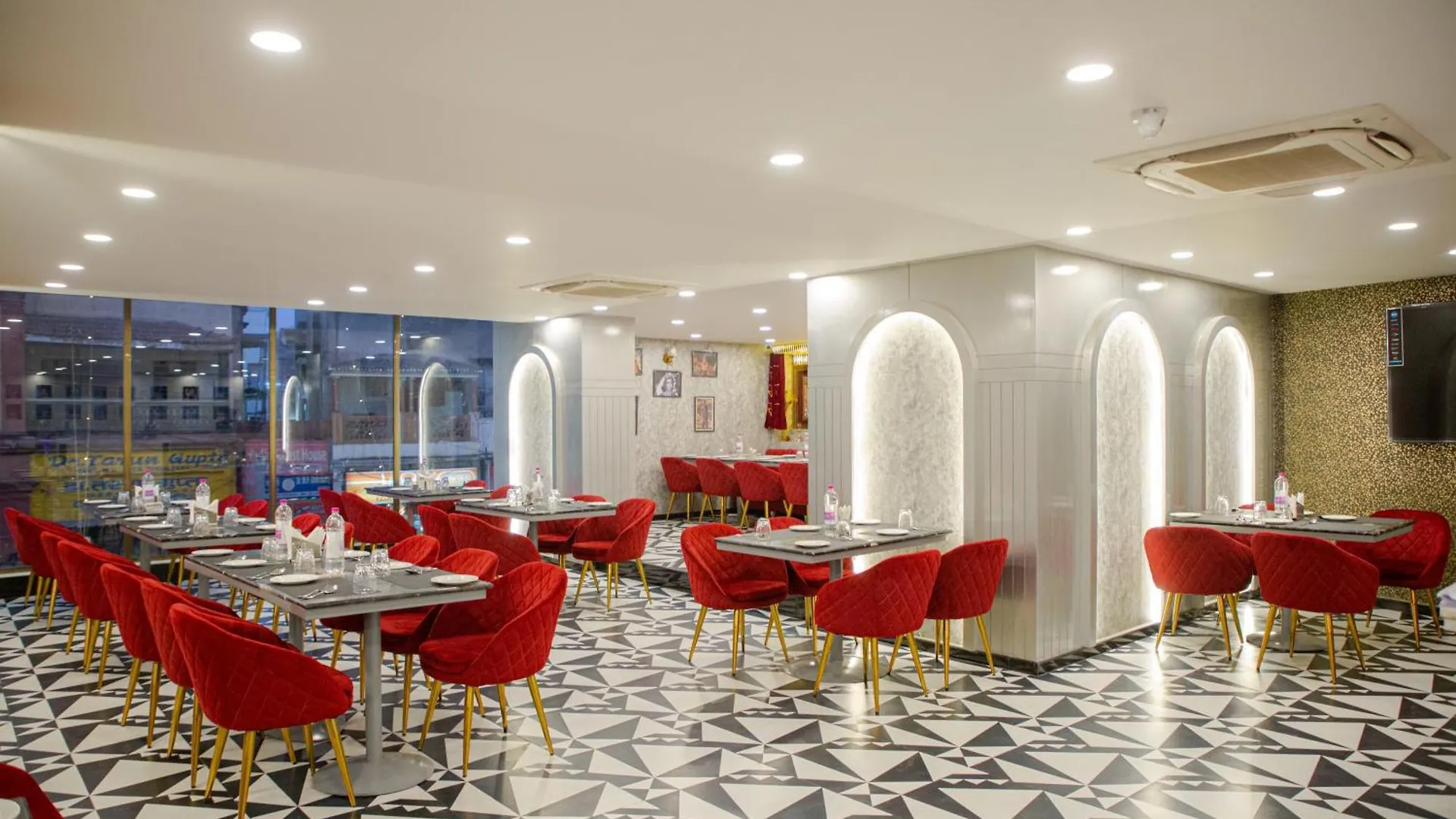 Pearl Courtyard Dormitory Varanasi Hindistan